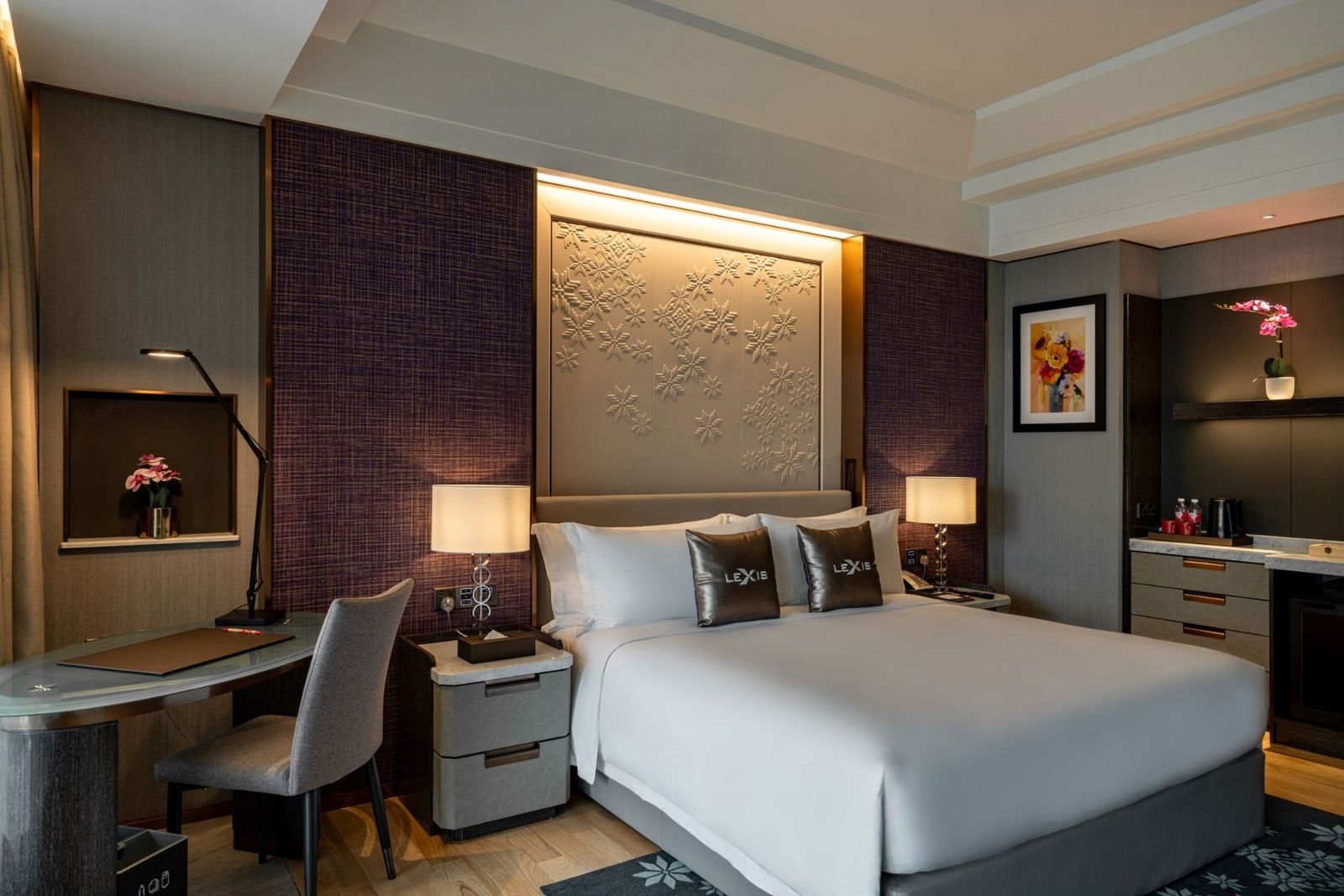 Imperial Lexis Executive Pool Room